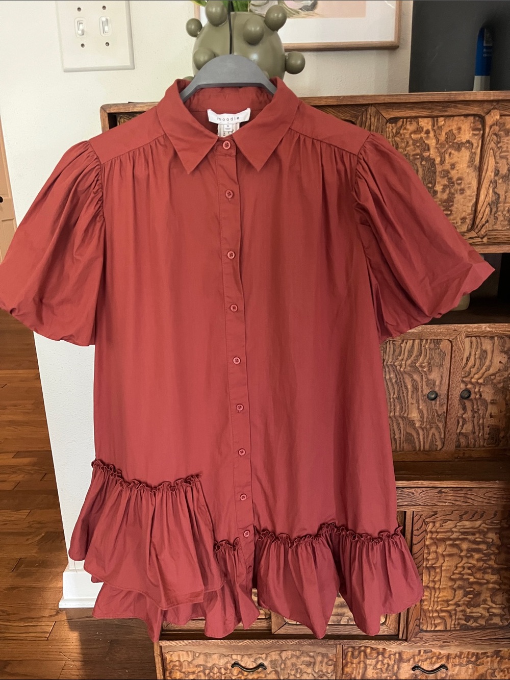 Moodie Rust Button-Front Ruffle Hem Short Sleeve Top